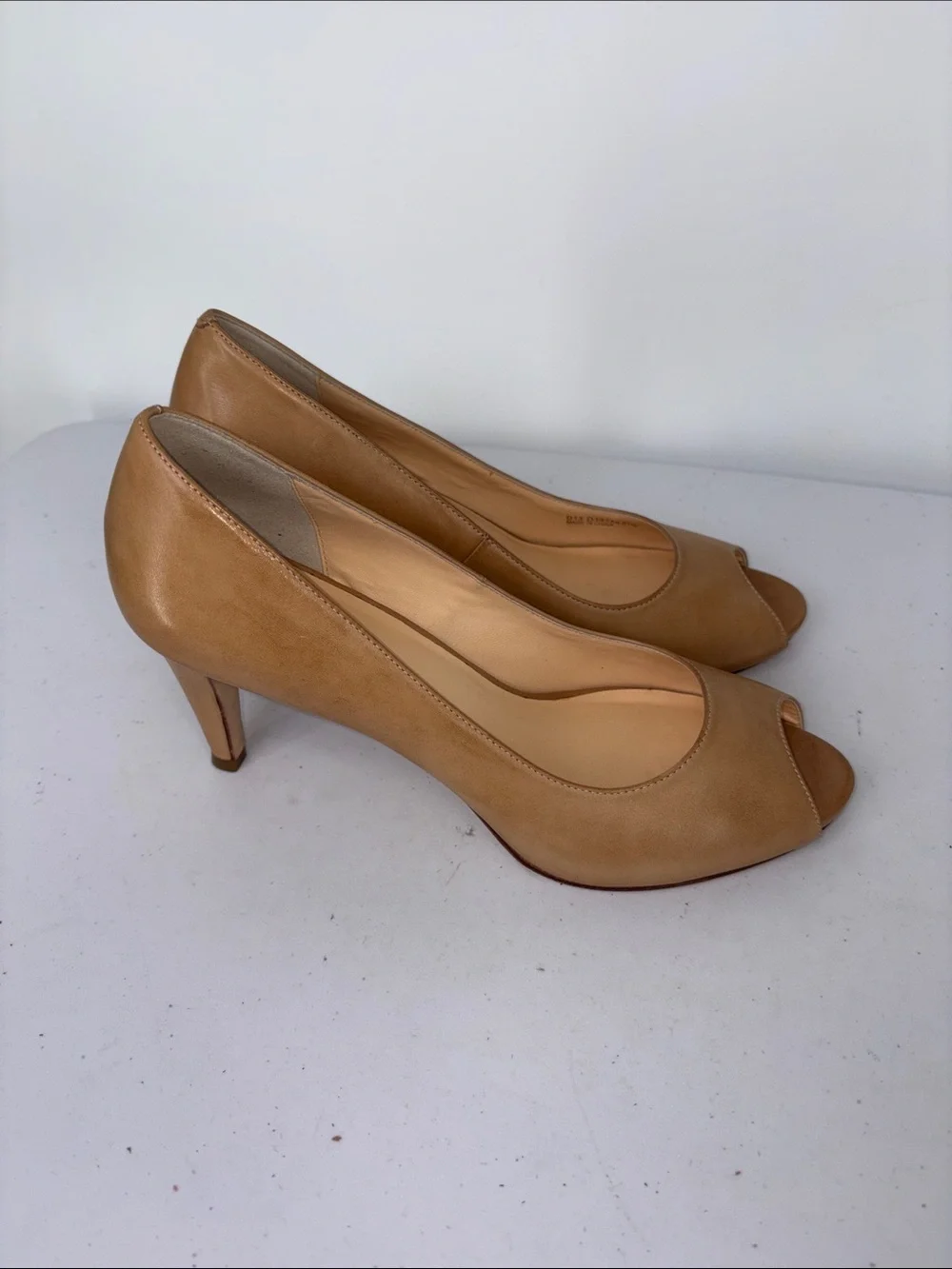 🥦 Cole Haan leather Tan Peep-Toe  Pumps